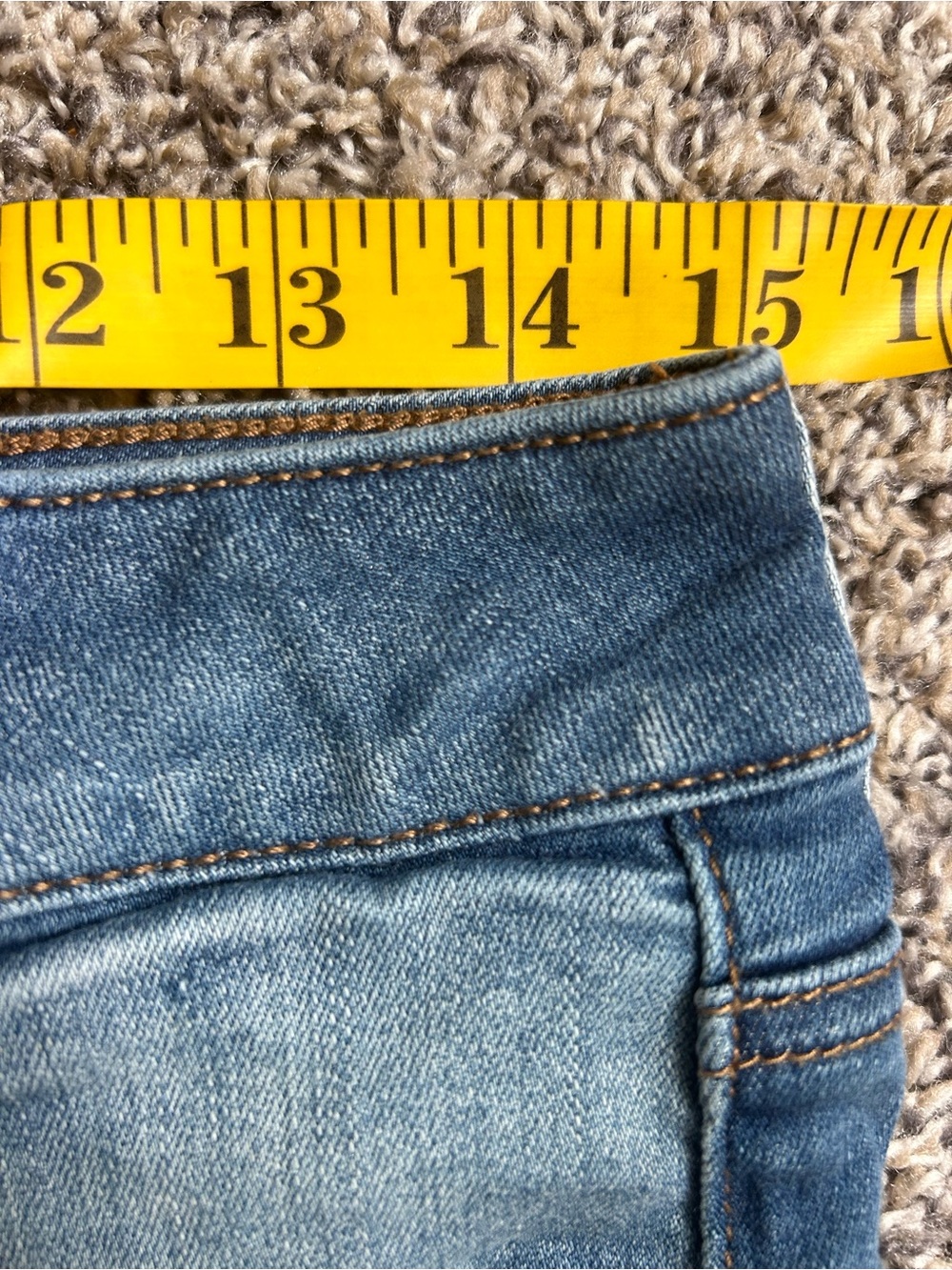 American Eagle Super Stretch Cutoff Denim Jeans size 8 - Picture 5 of 7
